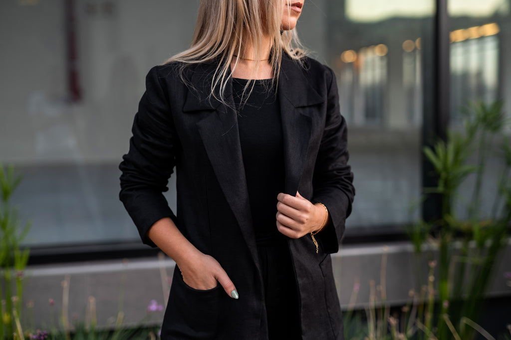Tailored Linen Blazer - Black