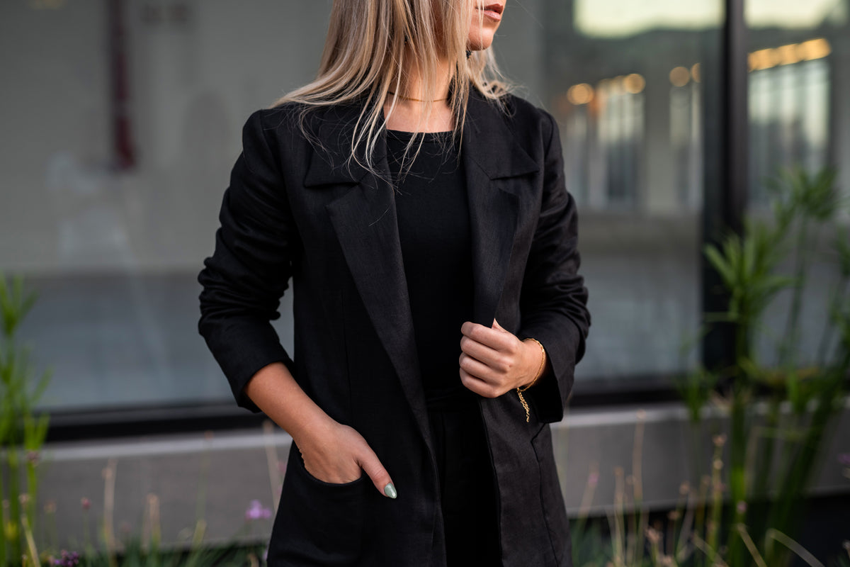 Tailored Linen Blazer - Black