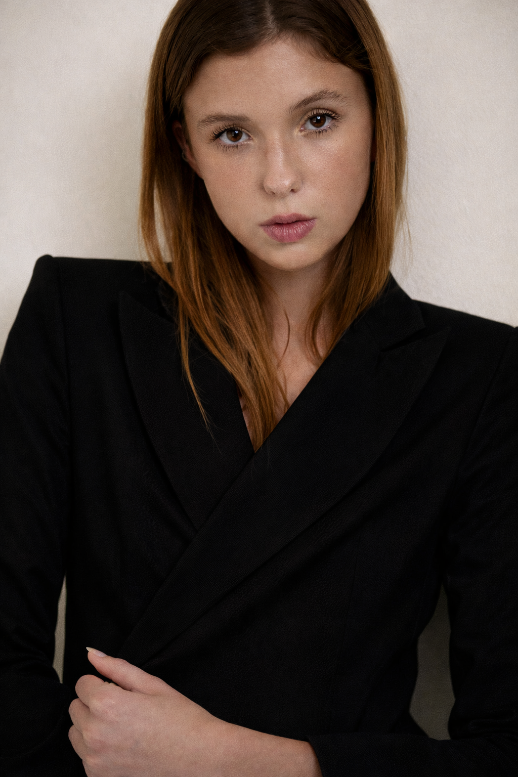 Tailored Linen Blazer - Black